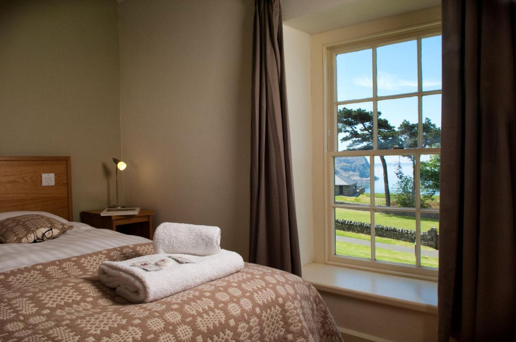 Nant Gwrtheyrn Hotell Llithfaen Exteriör bild