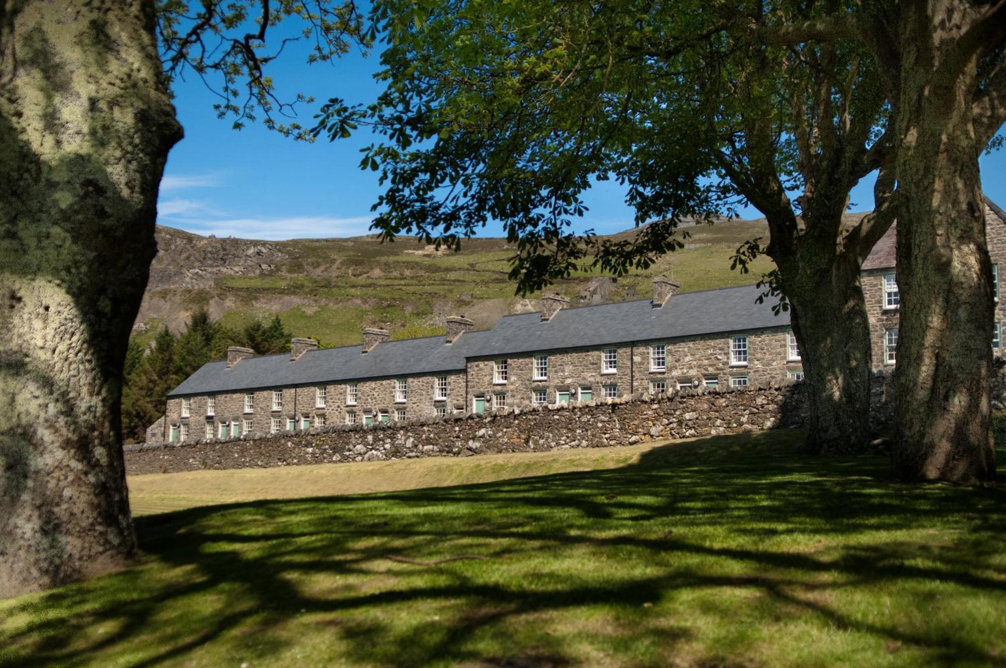 Nant Gwrtheyrn Hotell Llithfaen Exteriör bild